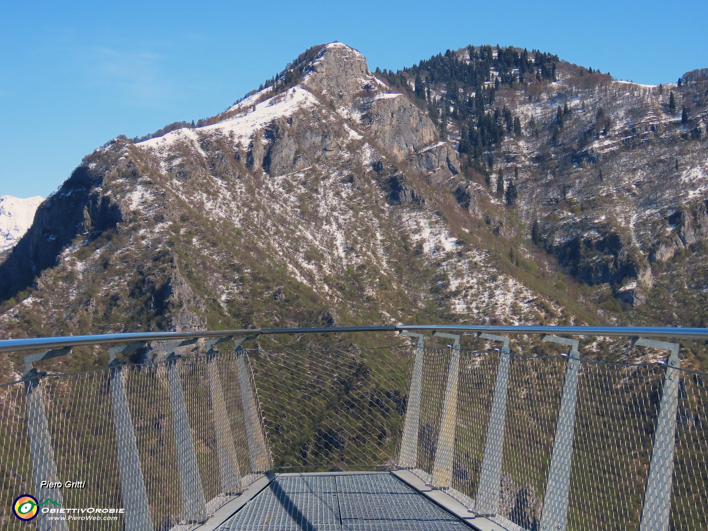 31 L'Ortighera (1631 m), dirimpettaio del Becco (1170 m).JPG